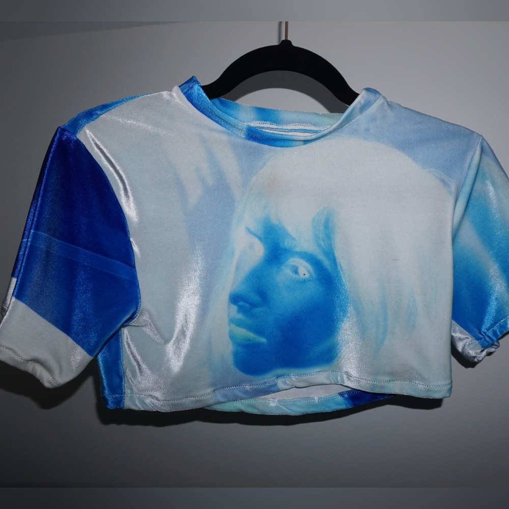 Drink More Water Graphic Crop Top